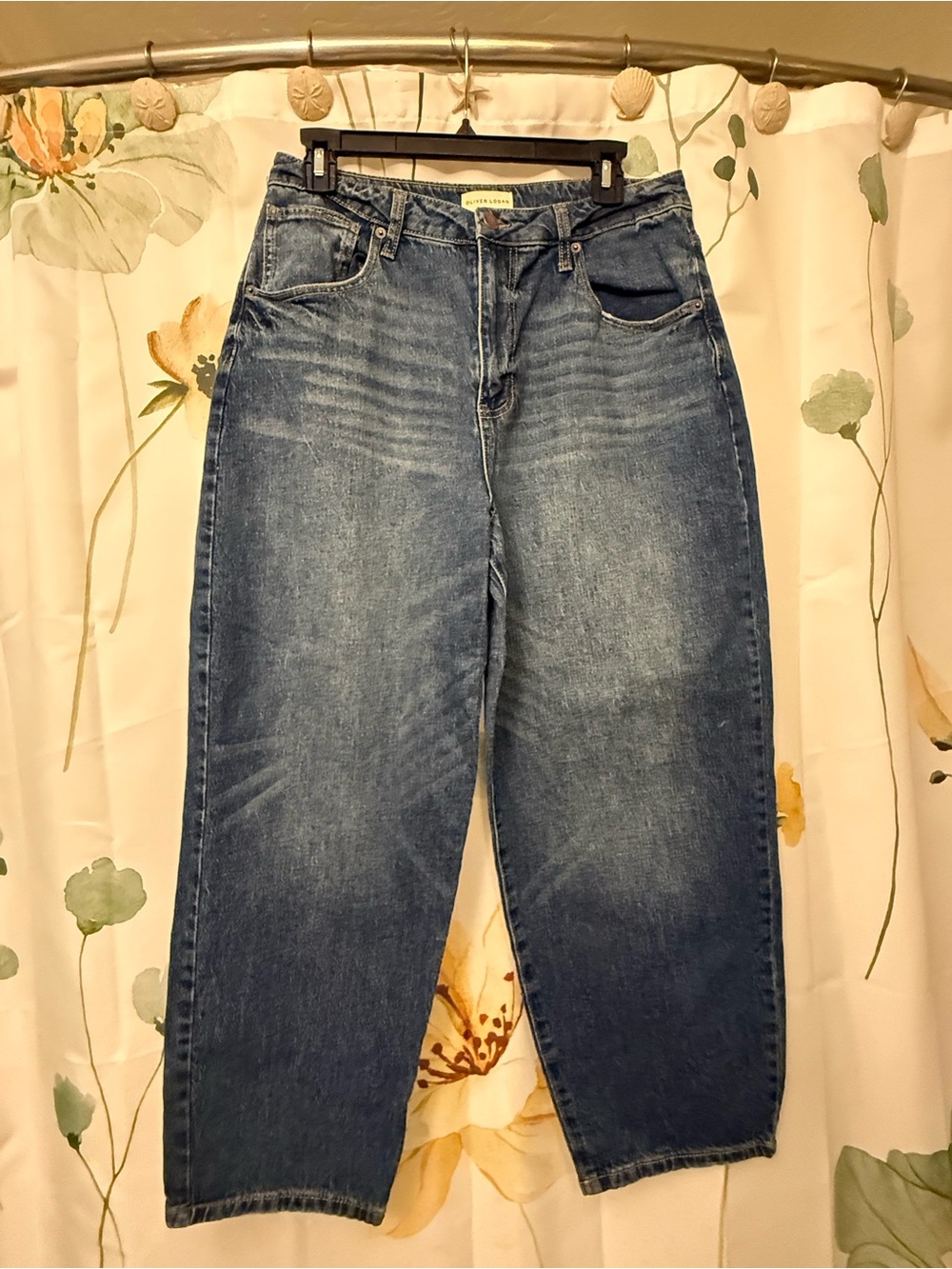 Relaxed-Fit Boyfriend Jeans — Faded Blue Denim